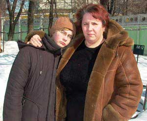 Евгения Валентиновна и Валя очень переживают потерю члена семьи